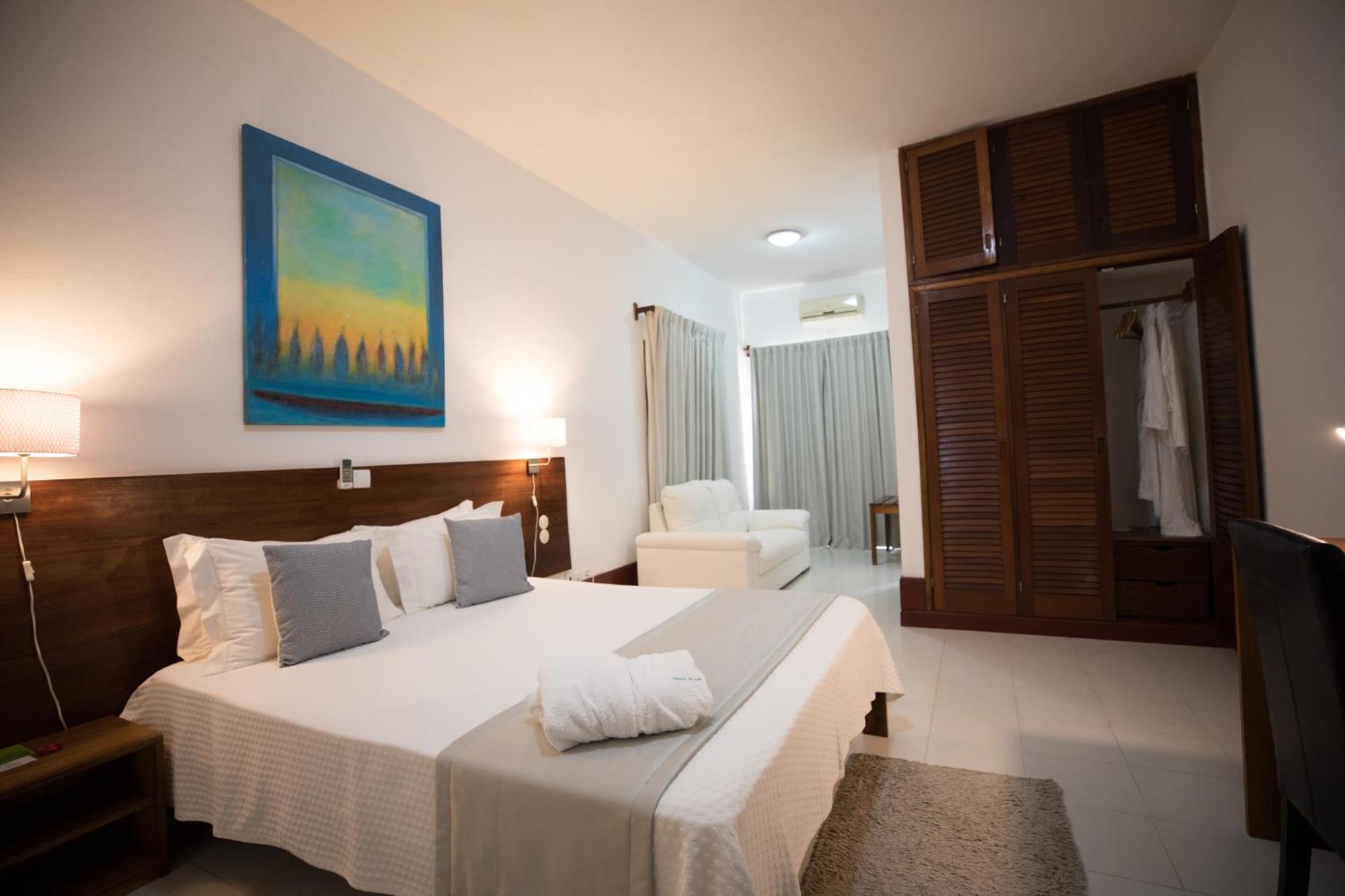 Hotel Praia Sao Tome Buitenkant foto