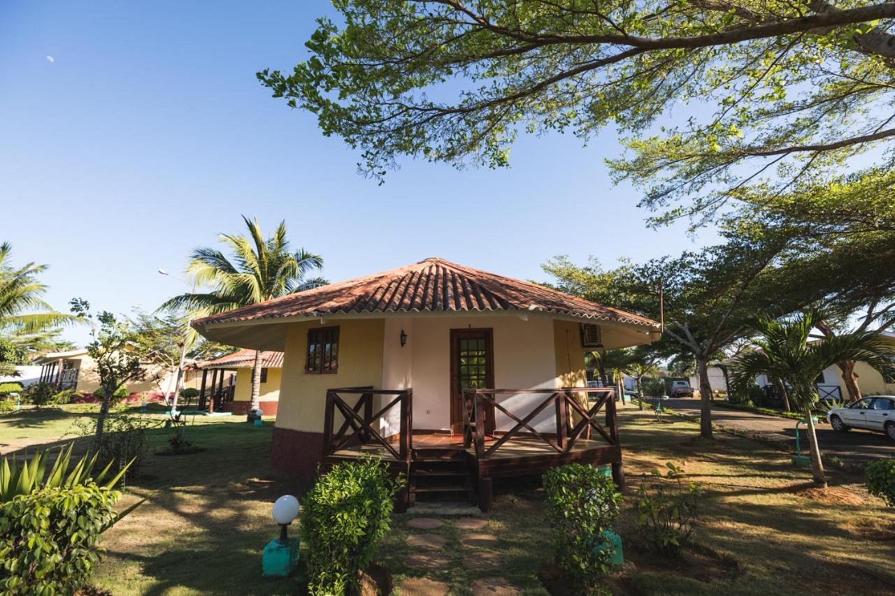 Hotel Praia Sao Tome Buitenkant foto