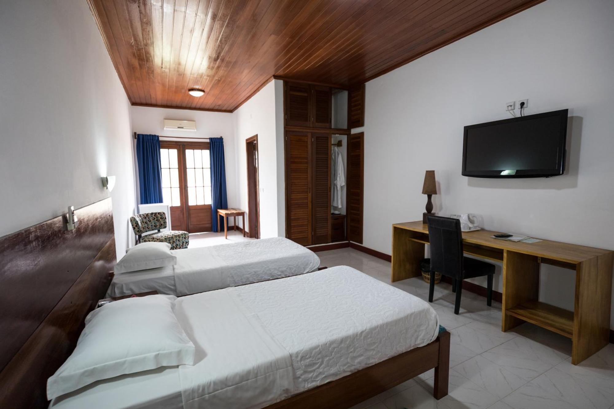 Hotel Praia Sao Tome Buitenkant foto